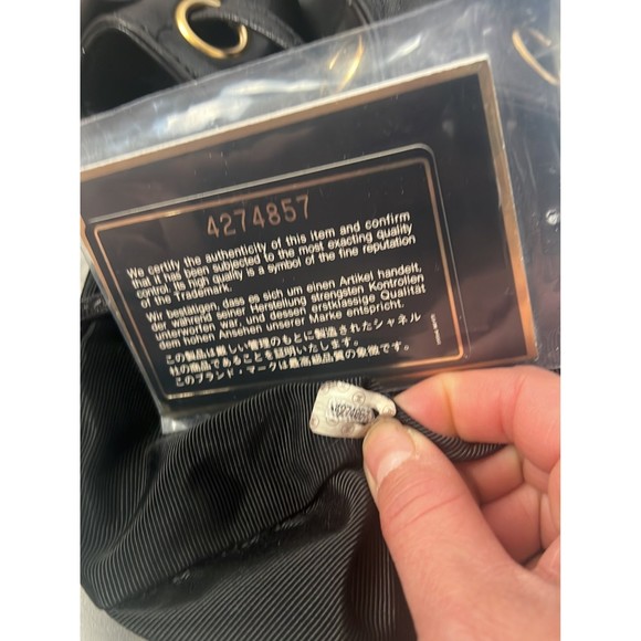 CHANEL Black Shoulder Bag - Picture 2 of 15